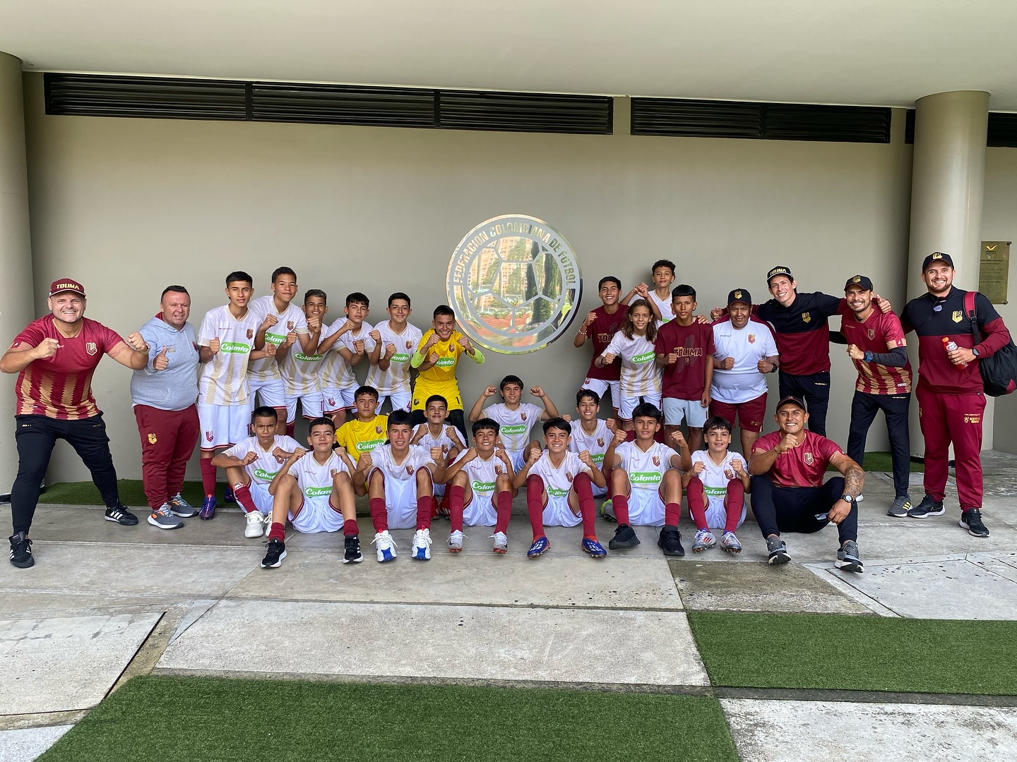 Cuerpo técnico y jugadores de la Selección Tolima Sub-13 masculina.